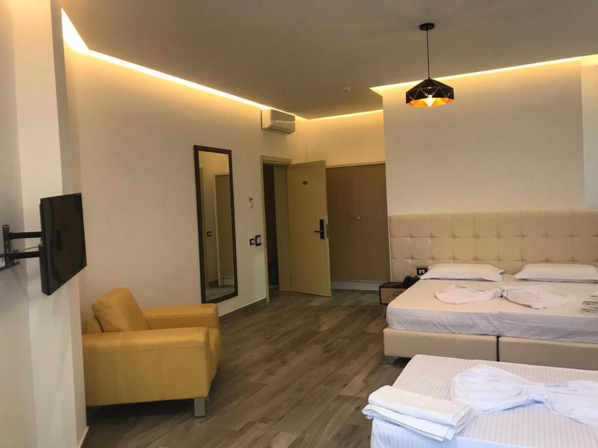 Mille Amici Hotel Shëngjin Exterior foto